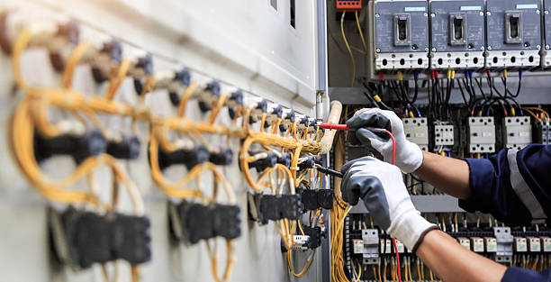 Professional Electrician technician working in Rainbow Lakes, NJ